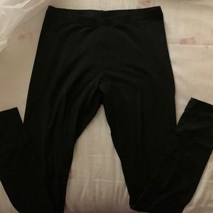Black leggings